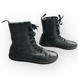 Dr. Martens Stratford Black Leather Fold Down Boots Floral Lining 8 Doc Marten